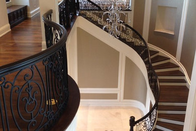Staircase - transitional staircase idea in Miami