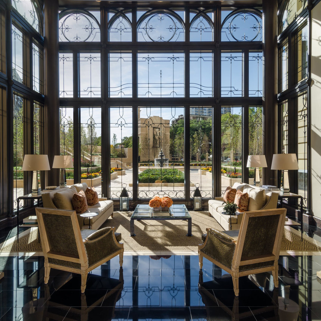 Lincoln Park Lobby