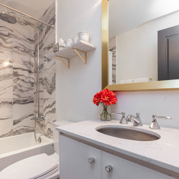 Luxurious Designer Loft In Central King West Location