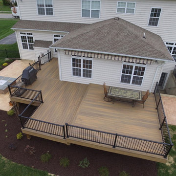 Timbertech legacy deck with aluminum rails with lighted post caps.