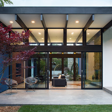 Modern Atrium House