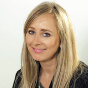 Laurie Davidson's photo