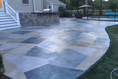 Outdoor Bar/Kitchen and Patio