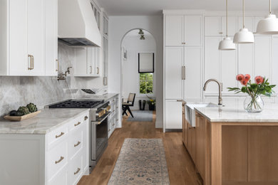 Kitchen photo in Dallas
