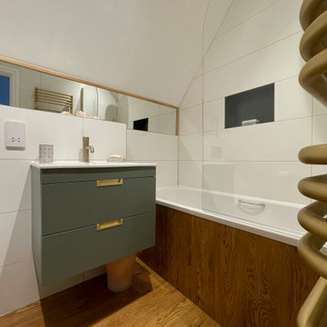 Muswell Hill Attic Apartment Bathroom