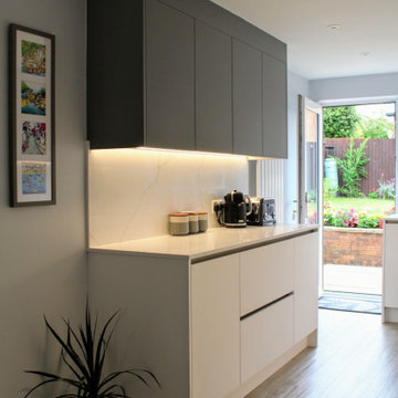 The Oadby Kitchen - Volpi True Handleless