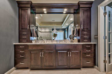 Example of a large bathroom design in Omaha