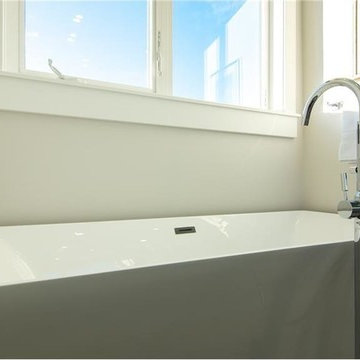 19 AV NW Duplex