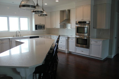 Kitchen photo in Indianapolis