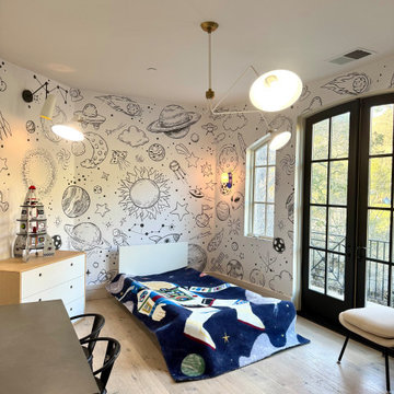 Modern Space-Themed Kids’ Bedroom with Creative Design