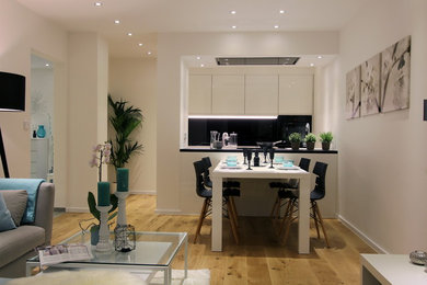 Trendy home design photo in Other