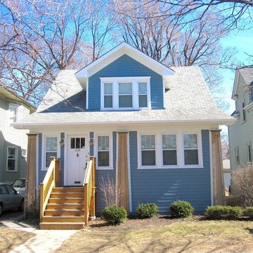 Farm House Style Home - Oak Park, IL James Hardie Siding & Trim