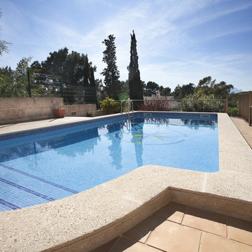 CONSTRUCCIÓN DE PISCINA Y ADECUACIÓN DE TERRAZAS