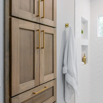 Modern Farmhouse Guest Bathroom