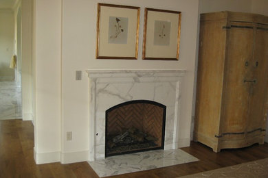 Island style family room photo in San Francisco