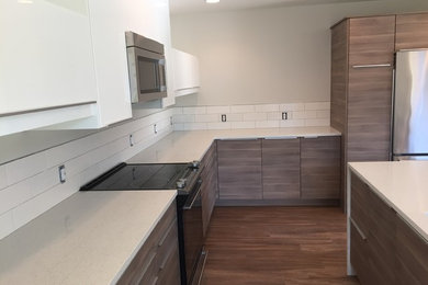 Kitchen - contemporary kitchen idea in Seattle