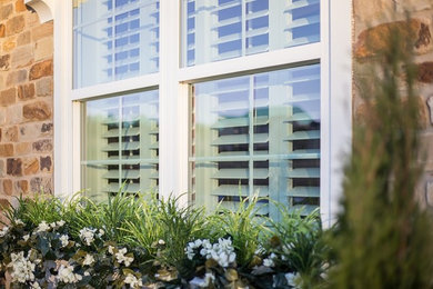 Example of an arts and crafts exterior home design in Las Vegas