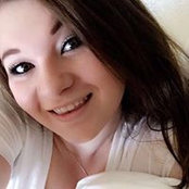 Emilee Jaski's photo