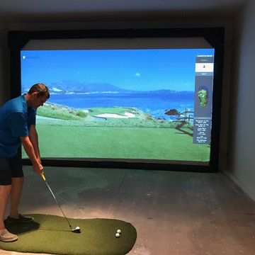 Indoor golf simulator