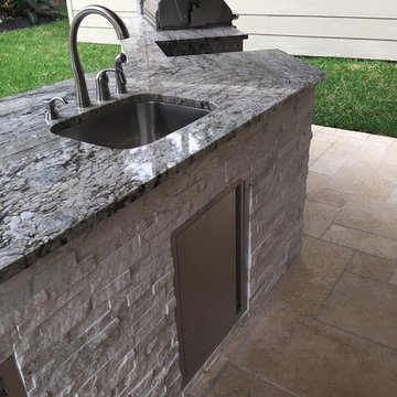 Outdoor Kitchen