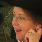 Julia Jones's photo