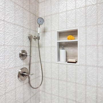 Cambridge, MA Textured Tile Tub & Shower Detail – Whole Home Renovation