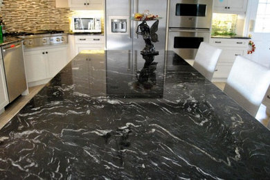 Kitchen - kitchen idea in New Orleans