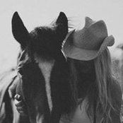 Suzy Shaffer's photo