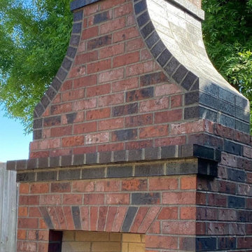Brick walls-pillars-fireplaces-Mailbox