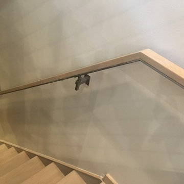 WALL MOUNTED HANDRAILS