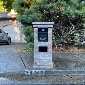 Lake Oswego Brick mailbox