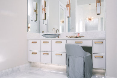 Bathroom - contemporary bathroom idea in Dallas