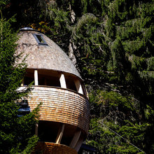 Houzz Tour: Whimsical Treehouses in Italy Touch the Sky
