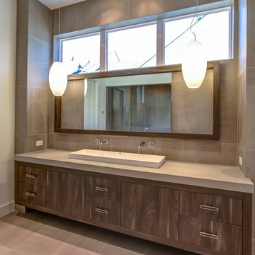 15 Anchor Bay Court