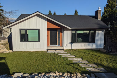 Trendy exterior home photo in Vancouver