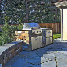 Bar-b-que = Outdoor
