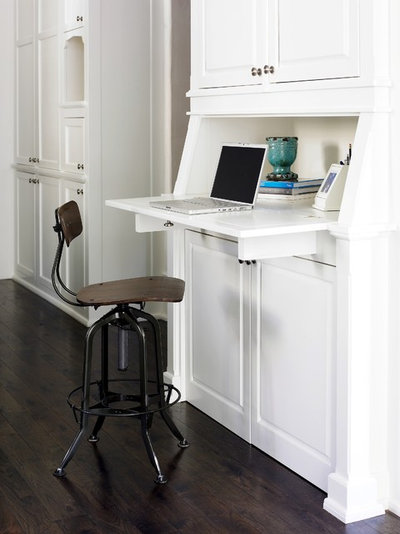 Traditional Kitchen by Brian Watford Interiors