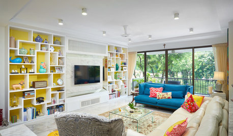 Houzz Tour: Paintings by Their Daughter Take Pride of Place