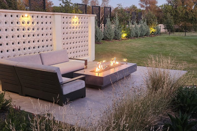 Patio - transitional patio idea in Austin