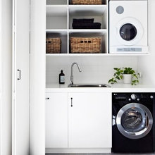 Llaneast: Laundry