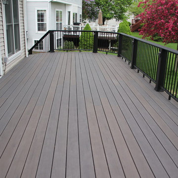Clarkston composite deck and railing