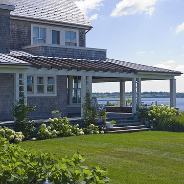 OCEAN FRONT TRADITIONAL RESIDENCE