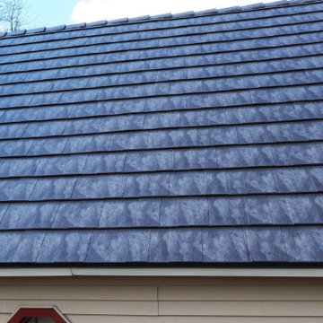 Metal Roofing - Oxford Slate Rock Metal Shingle in Gray House 5