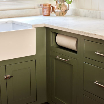 The Classic Cottage Revival Kitchen