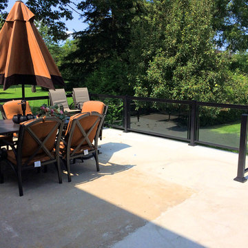 Aluminum and Glass Porch Railings - 116