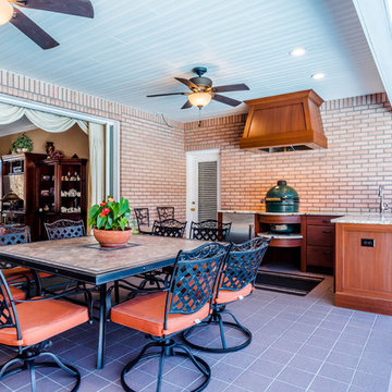 Outdoor Kitchen in Player's Club