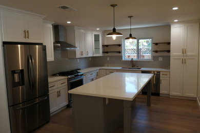 Mid-sized transitional kitchen photo in San Francisco