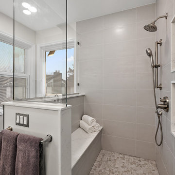 Starmark Maple Chesapeake Primary Bath in Mineral Gray