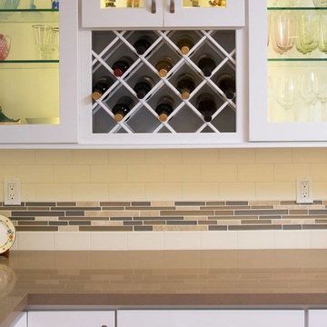 Spacious Contemporary Kitchen
