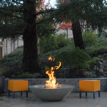 Outdoor fireplace